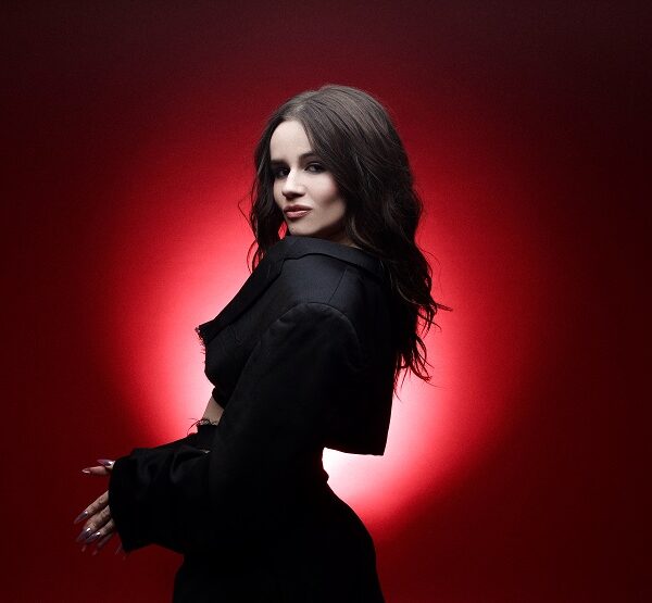 SOWA вперше відкрила походження свого псевдоніму