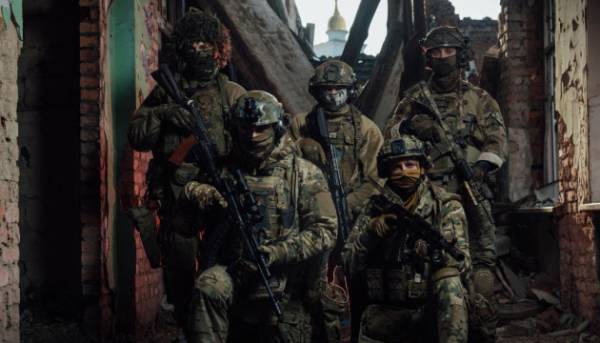 Україна вшановує День волонтера.