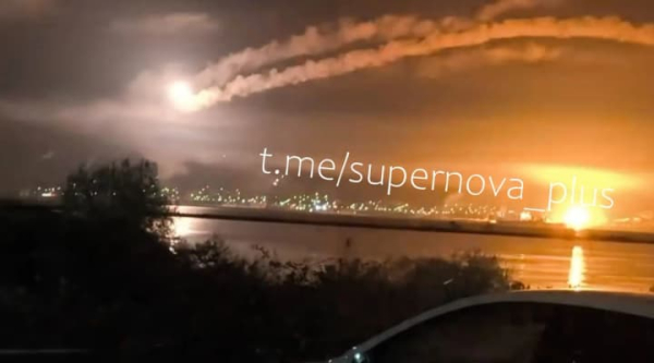 СБУ разом із Оборонними Силами вразили військові судна, протиповітряну оборону та нафтові об’єкти в новоросійському порту рф – інсайдерська інформація