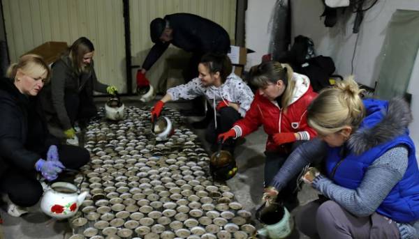 Україна тримається: огляд роботи волонтерів на місцях