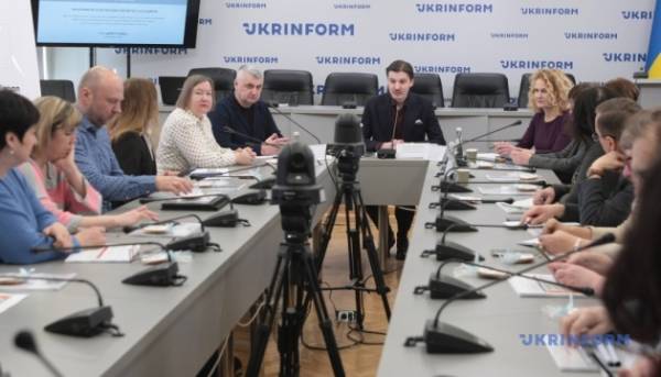 Українці дедалі частіше використовують AI.