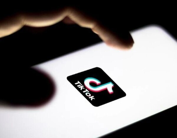 Турецький парламент ввів обмеження на соцмережі для підлітків до 15 років.