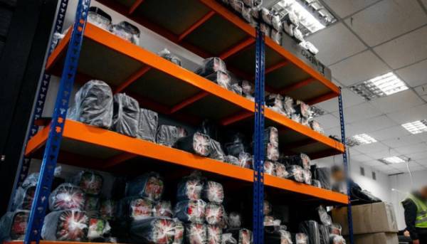 Наркотики та фейкові кол-центри: поліція ліквідувала злочинну організацію&hellip;