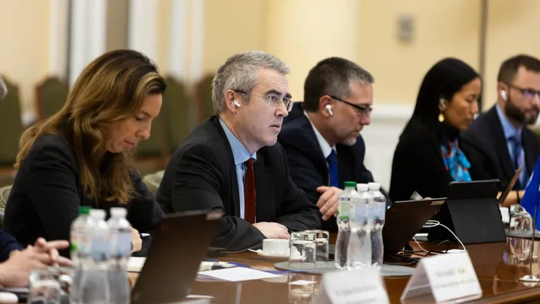 В Україну приїхав голова місії МВФ: буде говорити про реформи