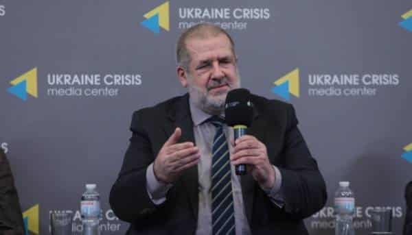 Близько 50 тисяч кримських татар покинули півострів через конфлікт, як заявив Чубаров. 15 Близько 50 тисяч кримських татар покинули півострів через конфлікт, як заявив Чубаров. 15