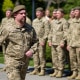 Президент відзначив піхотинців та оголосив про свіжі угоди для них. 23