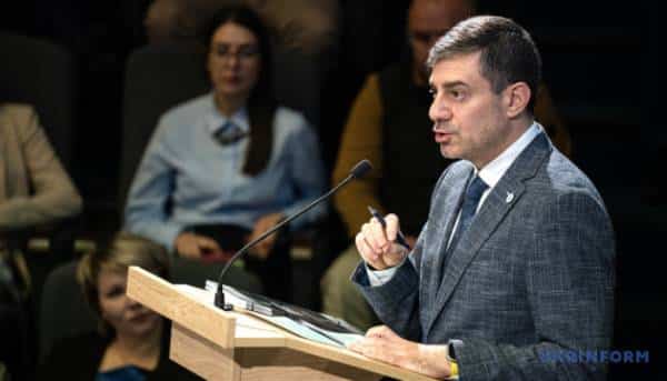 Лубінець вимагає визнати військове виховання українських дітей на окупованих територіях злочином проти людства. 15