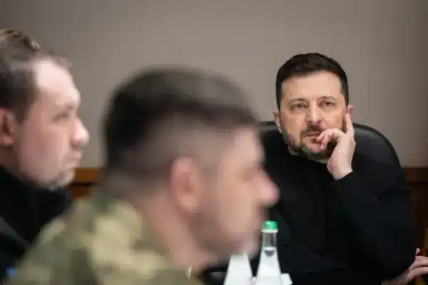 Зеленський: в Україні розробляють закон про приватні військові фірми. 6