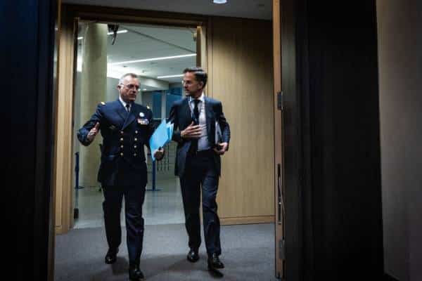 Україна та НАТО визначили головні сфери взаємодії в галузі аналітики, навчання та вишкілу. 5 Україна та НАТО визначили головні сфери взаємодії в галузі аналітики, навчання та вишкілу. 5