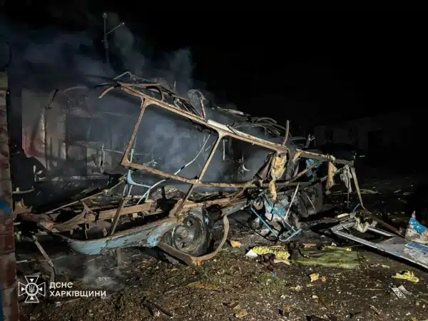 Вночі російські безпілотники вдарили по підприємству та житловому будинку на Харківщині. 10