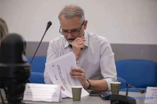 На українських землях, що контролюються, проживає менше 29,5 мільйонів осіб. 4 На українських землях, що контролюються, проживає менше 29,5 мільйонів осіб. 4