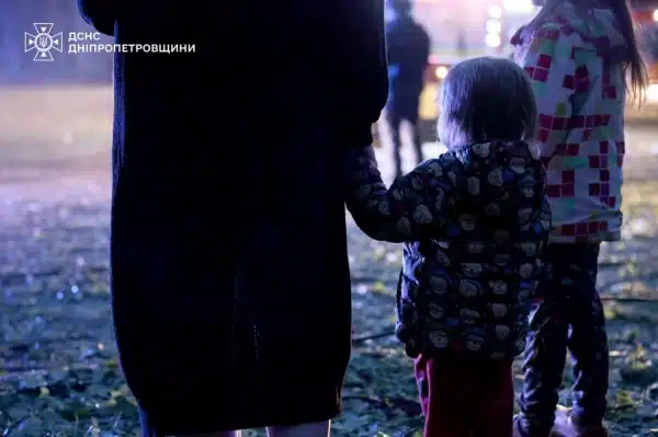 Українські сили протиповітряної оборони працюватимуть з партнерами над посиленням захисту. Російські атаки торкнулися 8 українських областей. Один із безпілотників, запущених Росією, поцілив у судно, що належить Китаю, про це повідомив президент Зеленський. 7 Українські сили протиповітряної оборони працюватимуть з партнерами над посиленням захисту. Російські атаки торкнулися 8 українських областей. Один із безпілотників, запущених Росією, поцілив у судно, що належить Китаю, про це повідомив президент Зеленський. 6