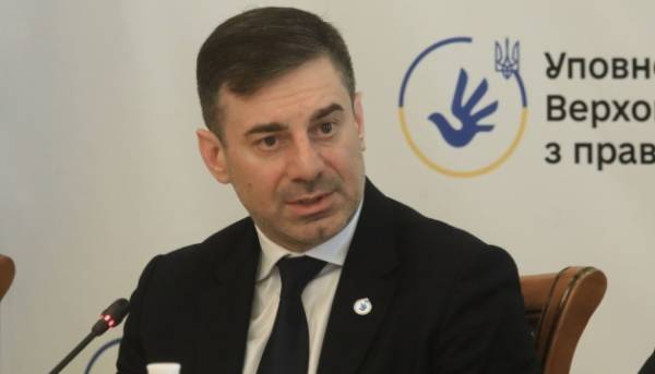 Лубінець засудив застосування балаклав у мобілізаційних діях.