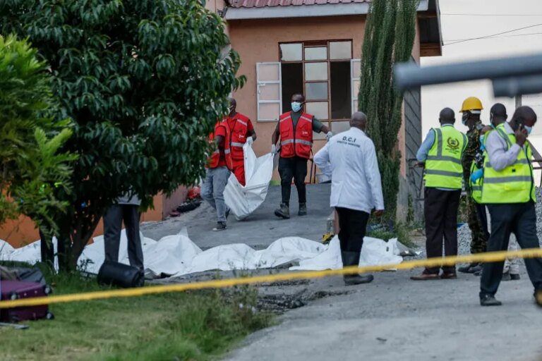 Затримано вісьмох дівчат за підозрою у підпалі після пожежі у школі в Кенії 28 Затримано вісьмох дівчат за підозрою у підпалі після пожежі у школі в Кенії 28