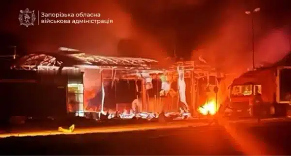 В Запорізькому районі удар російського безпілотника по АЗС: постраждала жінка, спалахнула пожежа. 6