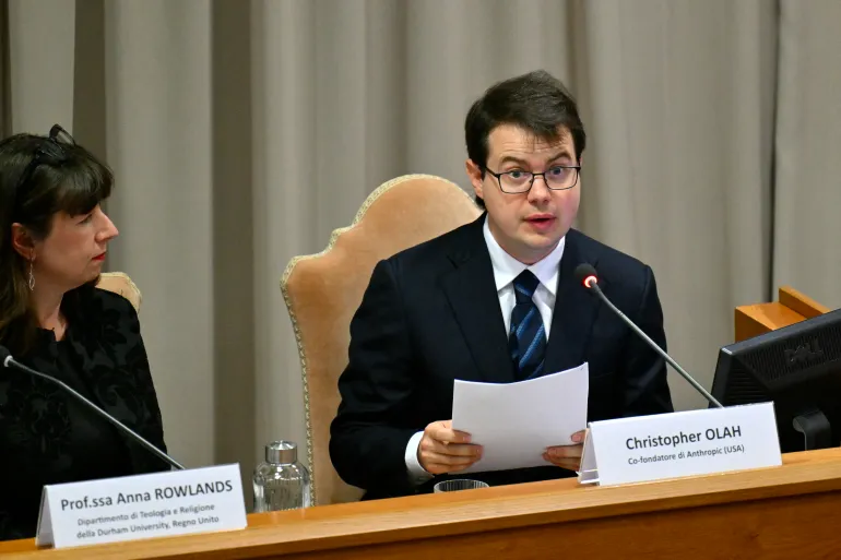 Папа Римський: ШІ слід "знешкодити", щоб запобігти пануванню, виключенню та смерті 4 Папа Римський: ШІ слід "знешкодити", щоб запобігти пануванню, виключенню та смерті 4