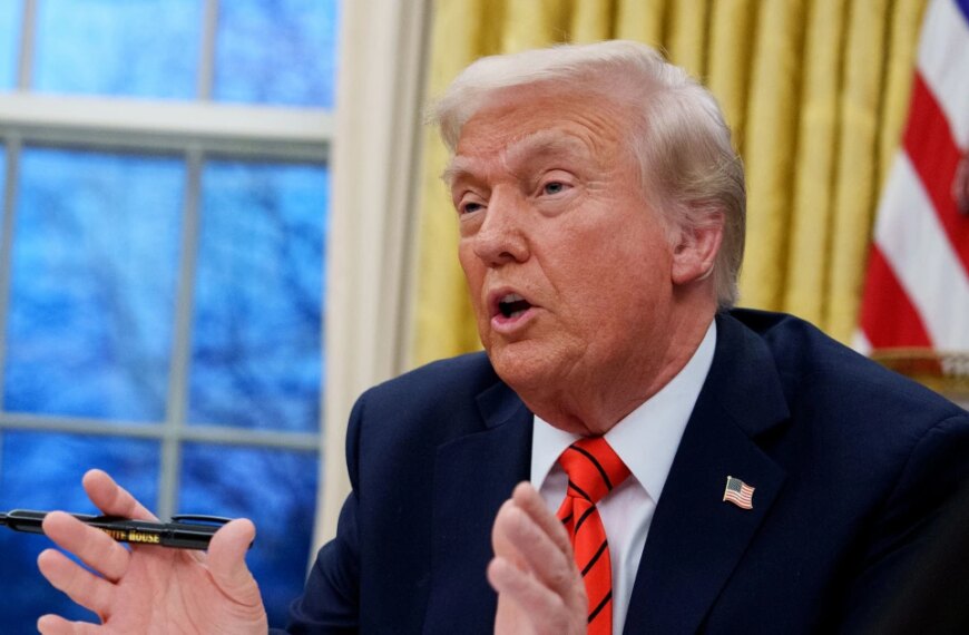 Головна 13 Справа Адамса та інші кроки Трампа загрожують відкрити шлюзи корупції, зазначають експерти