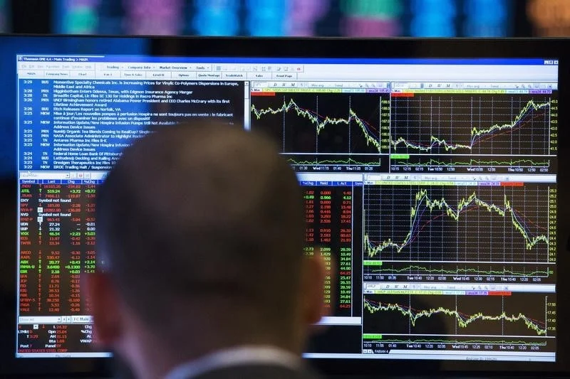 Акції CAVA впали на 40% після попередження InvestingPro про переоцінку 2