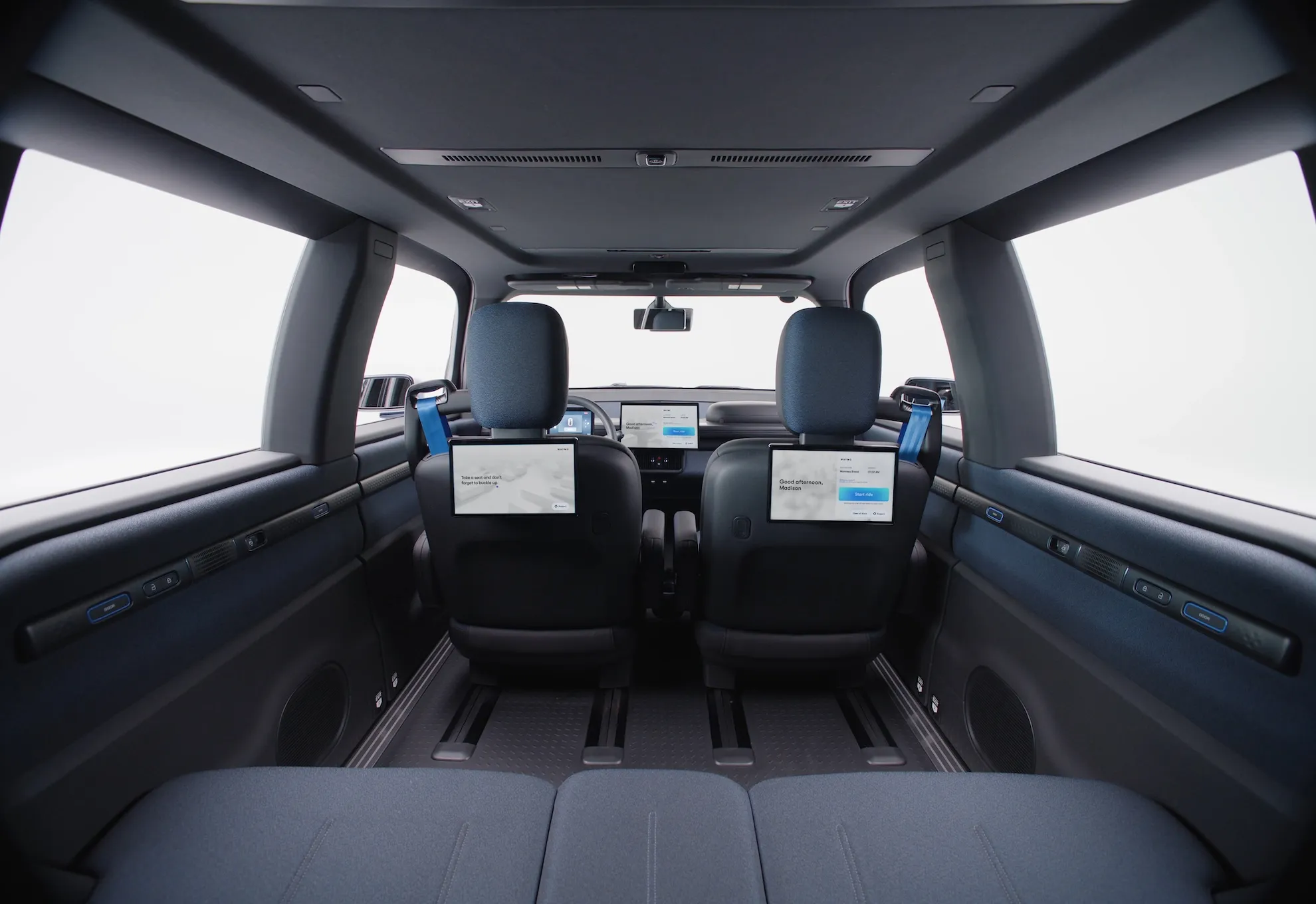 Waymo показала новий китайський роботаксі: зароблятиме гроші та вже перевозить пасажирів 4 Waymo показала новий китайський роботаксі: зароблятиме гроші та вже перевозить пасажирів 4