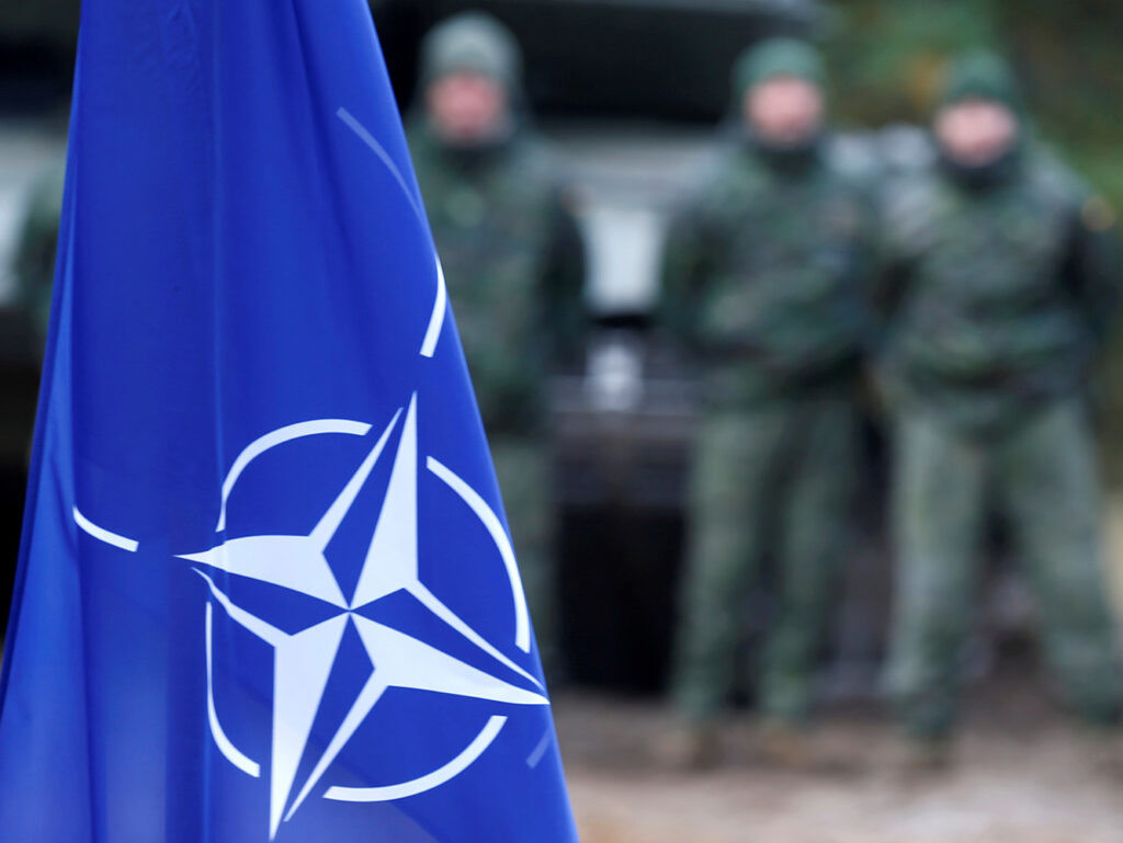 Співпраця США та Японії в Арктиці: новий етап
США та Японія посилюють співпрацю в Арктиці 20 Співпраця США та Японії в Арктиці: новий етап
США та Японія посилюють співпрацю в Арктиці 20