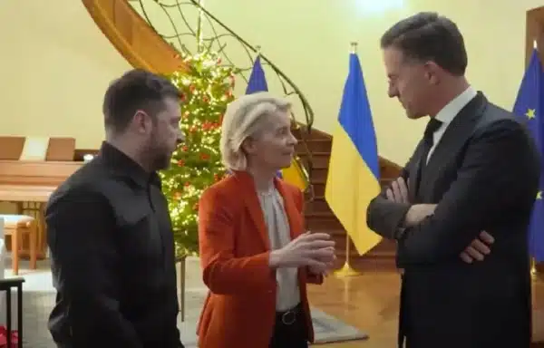 Зеленський закликає союзників надати системи протиповітряної оборони для зимового захисту енергомережі та попереджає про можливий літній наступ Росії - Bloomberg 7 Зеленський закликає союзників надати системи протиповітряної оборони для зимового захисту енергомережі та попереджає про можливий літній наступ Росії - Bloomberg 7