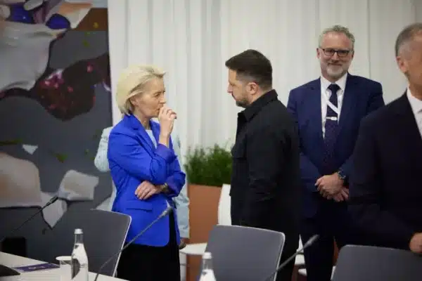 Україна планує угоду щодо дронів з ЄС та обговорила терміни першої частини позики на БПЛА.
