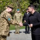 Президент відзначив піхотинців та оголосив про свіжі угоди для них. 16