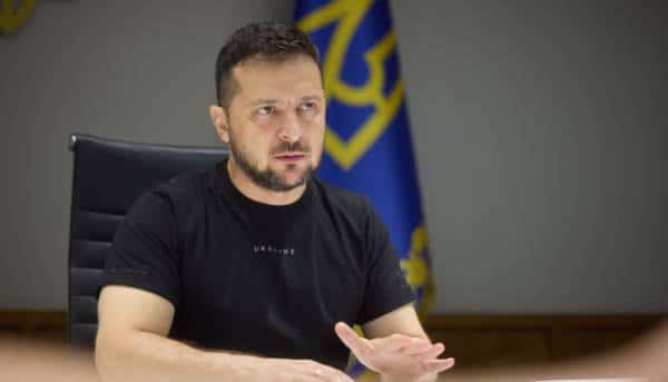 Зеленський: Плануємо подальші раунди обміну бранцями за схемою "тисяча на тисячу" 1 Зеленський: Плануємо подальші раунди обміну бранцями за схемою "тисяча на тисячу" 1