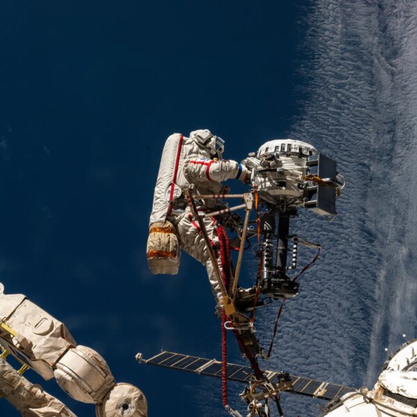 Головна 61 NASA висвітлюватиме вихід у відкритий космос Роскосмосу з…