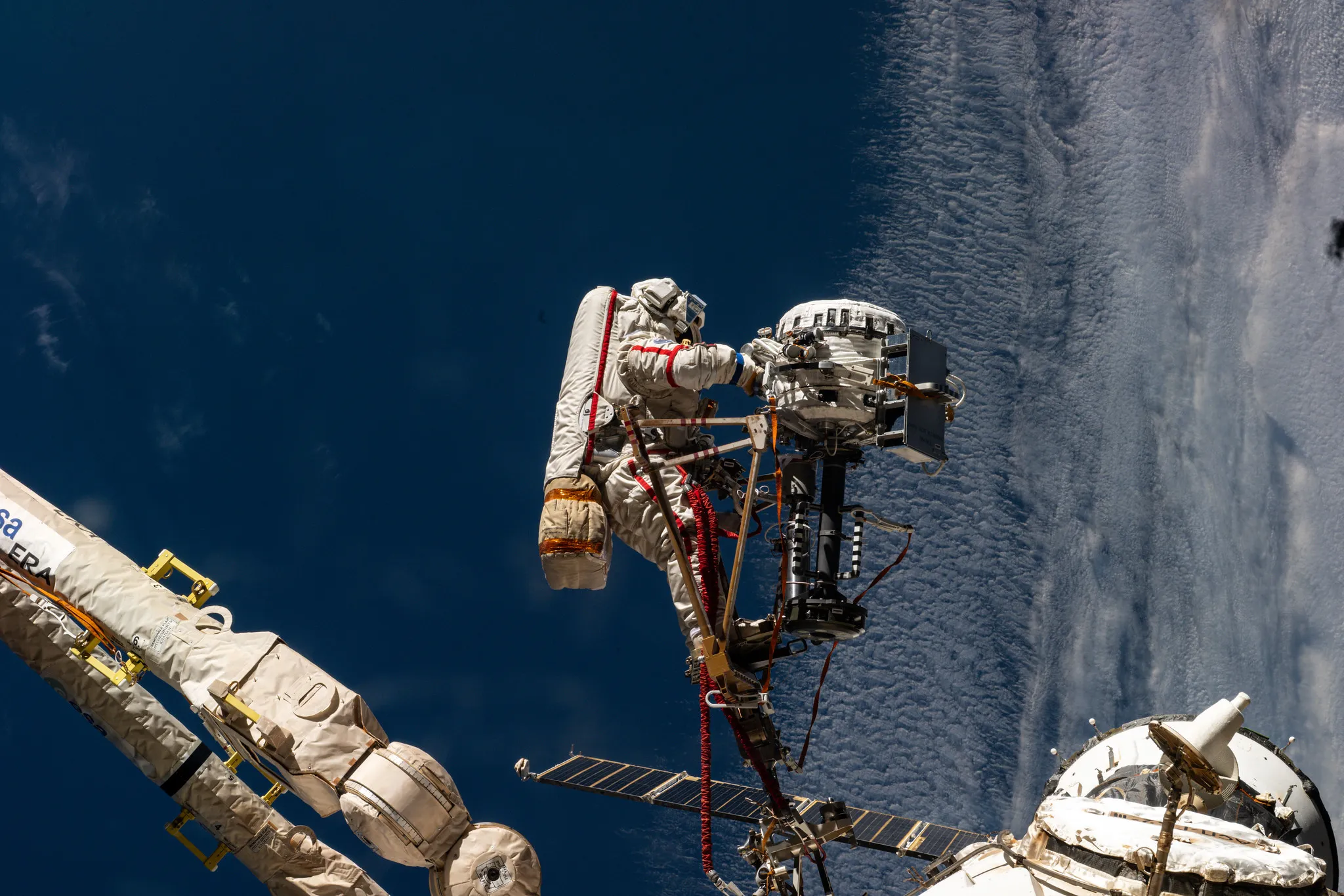 NASA висвітлюватиме вихід у відкритий космос Роскосмосу з борту космічної станції 2