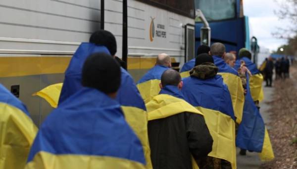 Оборонне відомство роз’яснило порядок дій для звільнених з полону військовослужбовців.