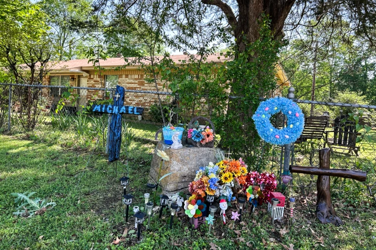 Тексаський офіцер поліції після вбивства неозброєної людини заявив колезі: "Я щойно прихлопнув чувака" 22