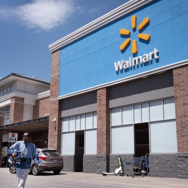 Головна 50 Walmart (WMT): Прибуток за Q1 2027 – Ключові…