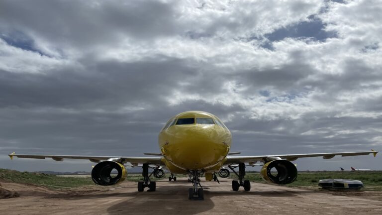 "Пілоти-стягувачі скеровують літаки Spirit Airlines до пустелі" 9 "Пілоти-стягувачі скеровують літаки Spirit Airlines до пустелі" 9