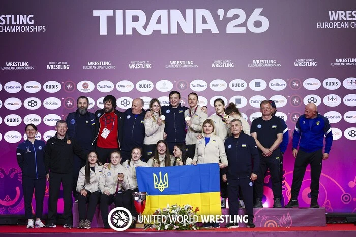 Українські атлетки боротьби вчетверте поспіль перемогли в командному&hellip;