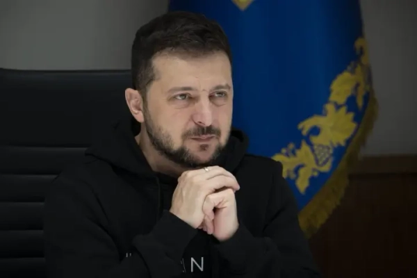 росія перекидає протиповітряну оборону з областей до москви, щоб захистити парад, що відкриває шлях для українських далекобійних ударів – Зеленський
