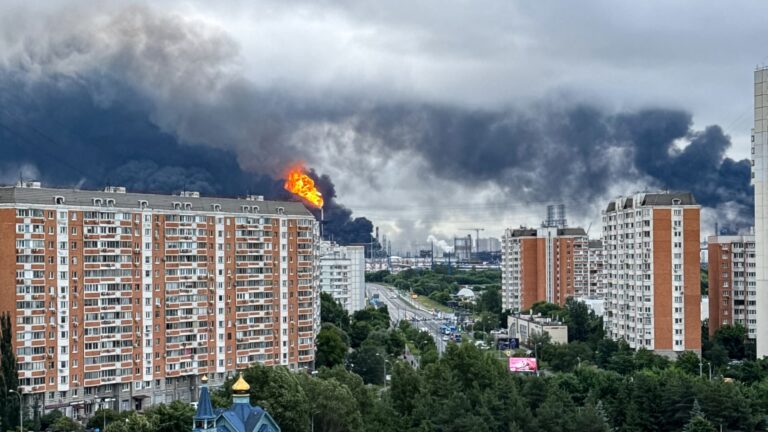 Росія обіцяє ескалацію після атаки дронів України на Москву 4