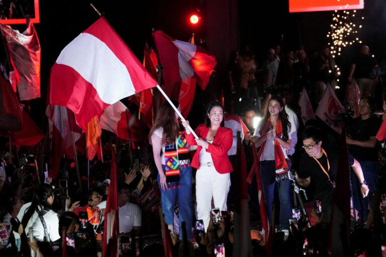 Наступного президента Перу чекає крихка перемога та розкол у суспільстві. 24 Наступного президента Перу чекає крихка перемога та розкол у суспільстві. 24