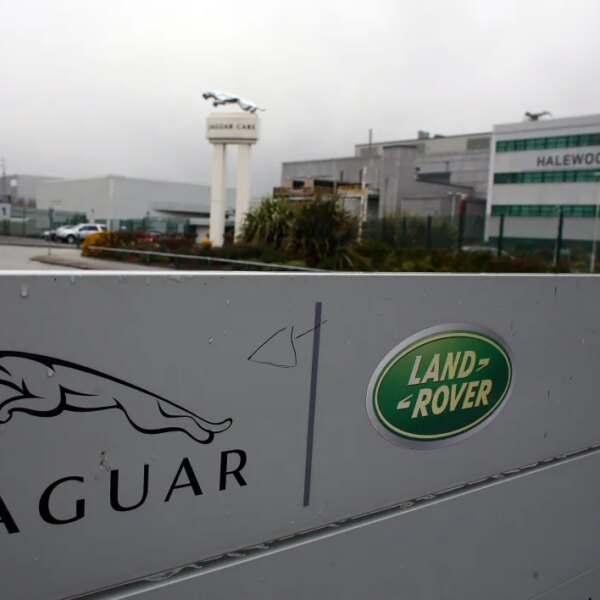 Російські хакери стоять за атакою на Jaguar Land&hellip;