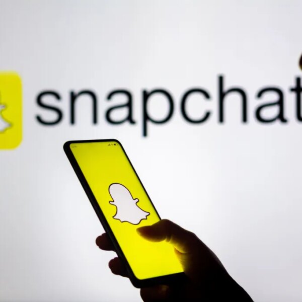 Головна 60 Snapchat обмежує користувачів до 16 років: діліться Spotlights…
