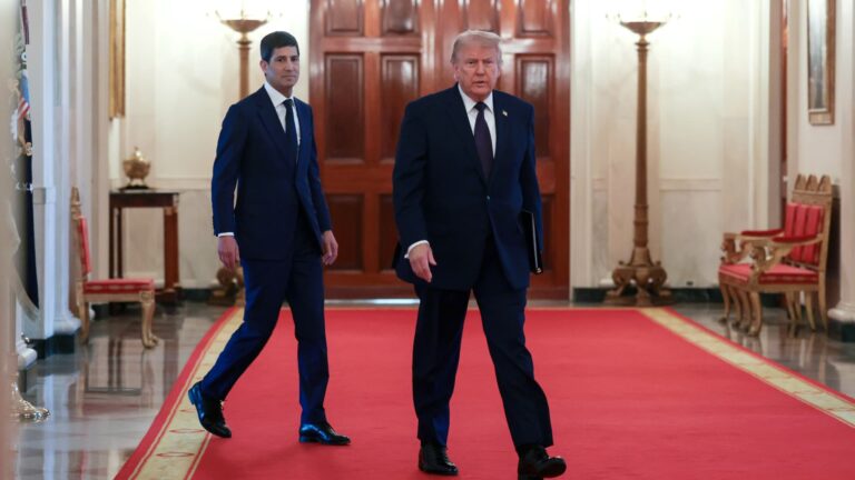 Трамп дає Воршу повноваження для реформування ФРС 15