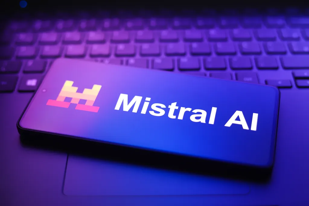 Mistral AI: Чутки про $3 млрд інвестицій при оцінці $20 млрд 2 Mistral AI: Чутки про $3 млрд інвестицій при оцінці $20 млрд 2