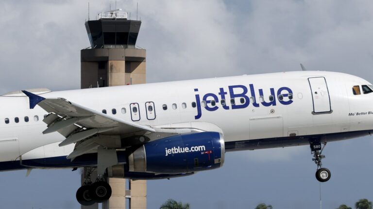 JetBlue робить ставку на аеропорт Форт-Лодердейл 24 JetBlue робить ставку на аеропорт Форт-Лодердейл 24