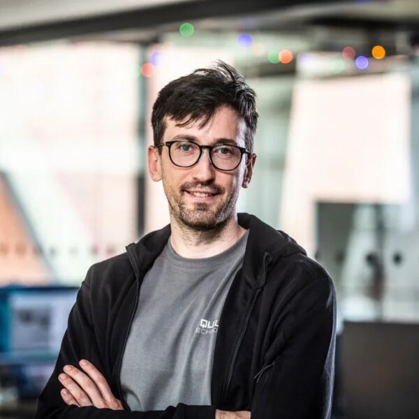 Головна 54 DeepMind-тріо: від покеру до мільярдів для квантових фондів